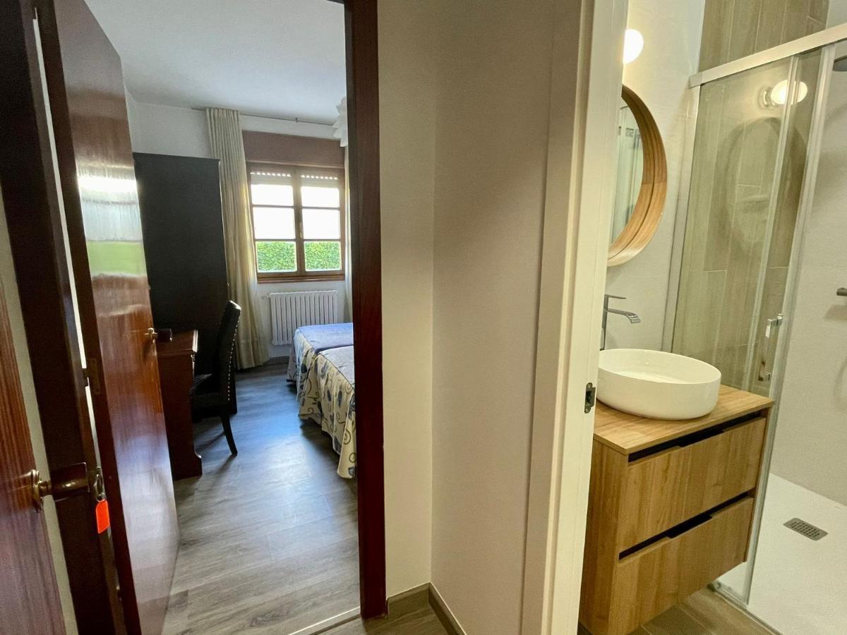 Hotel La Bilbaina De Vegadeo Eksteriør bilde